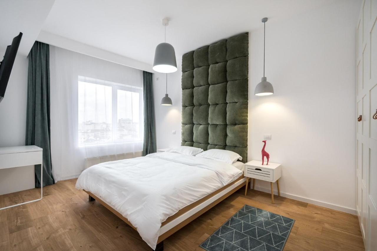Jungle Escape - Luxe 1-Br Haven In Bucharest Apartment Ngoại thất bức ảnh